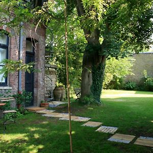 Au Coeur Du Jardin